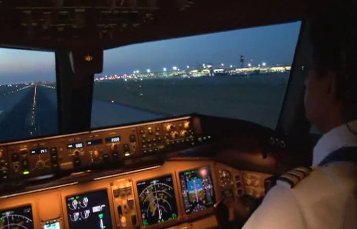 Air Canada B777-200LR 07
